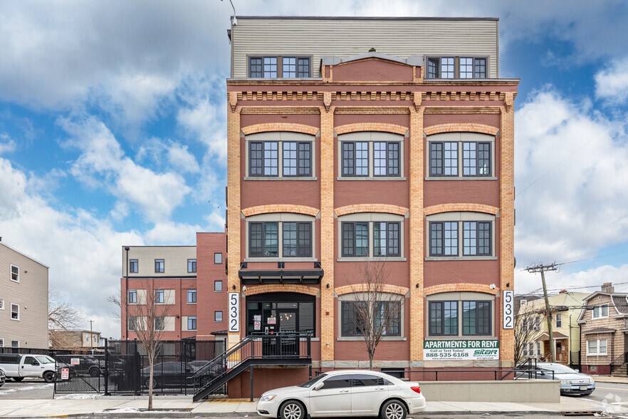 526-532 Mulberry St, Newark, NJ à vendre - Photo du bâtiment - Image 2 de 4