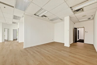 12905 Rue Sherbrooke E, Montréal, QC à louer Photo intérieure- Image 2 de 9