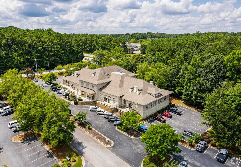 100 Glendalough Ct, Tyrone, GA à louer - Photo du bâtiment - Image 1 de 13