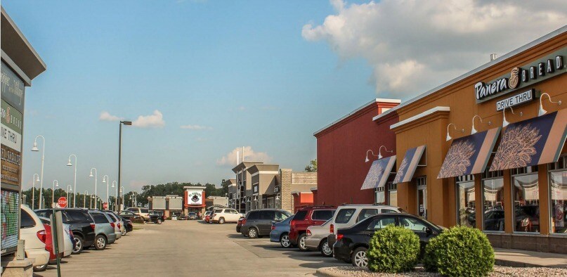 2605-2615 S Oneida St, Green Bay, WI à louer Photo du bâtiment- Image 1 de 10