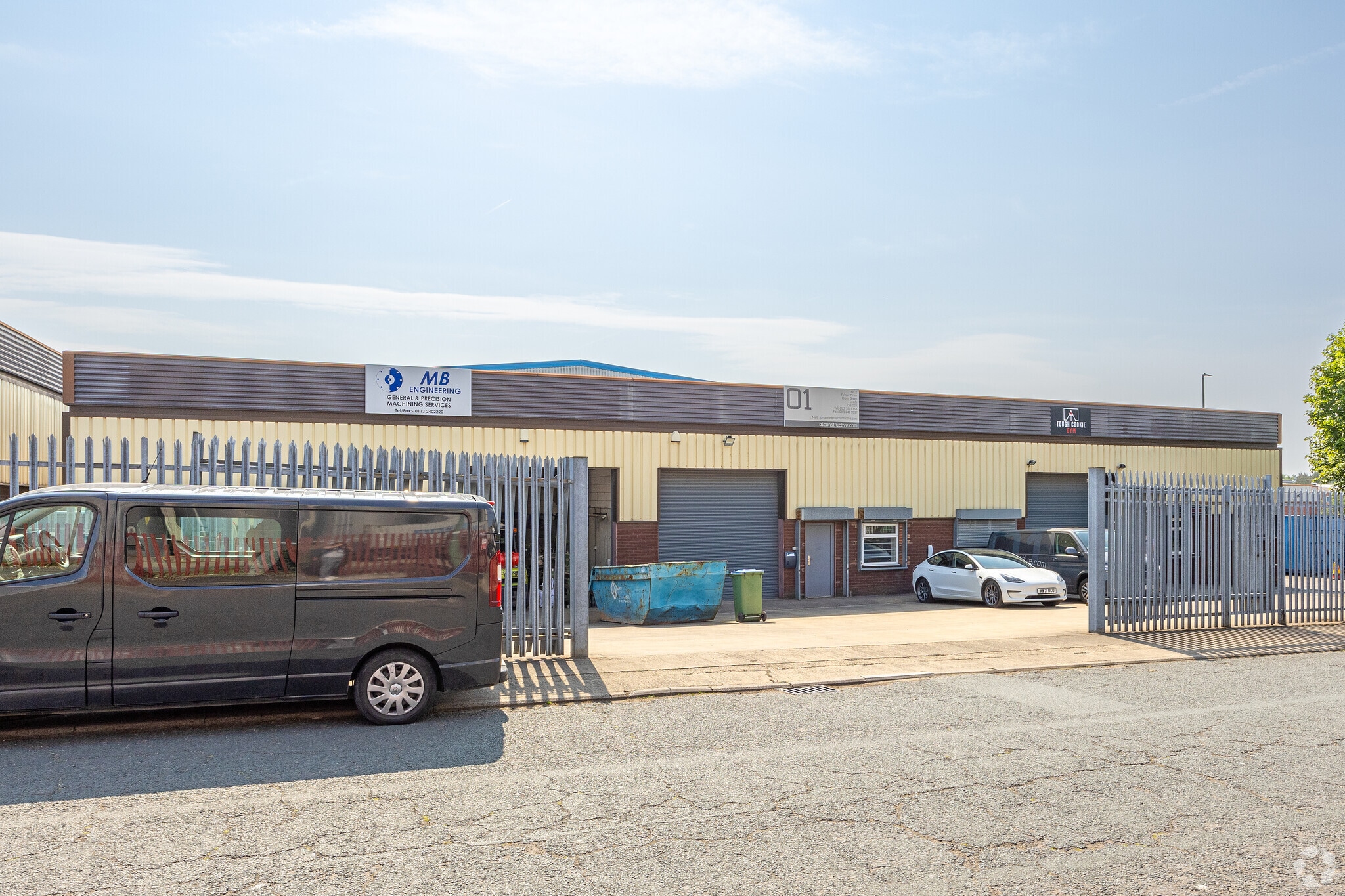 Felnex Clos, Leeds for lease Building Photo- Image 1 of 5