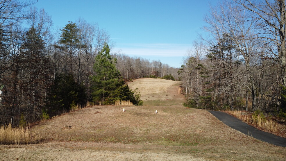 1944 Shenandoah Crossing Dr, Gordonsville, VA à vendre - Photo du bâtiment - Image 3 de 9