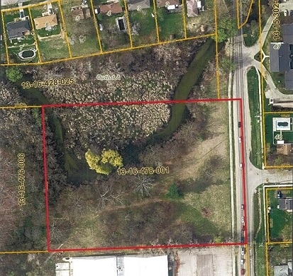 1727 Crescent Lake rd, Waterford, MI for sale - Building Photo - Image 3 of 13