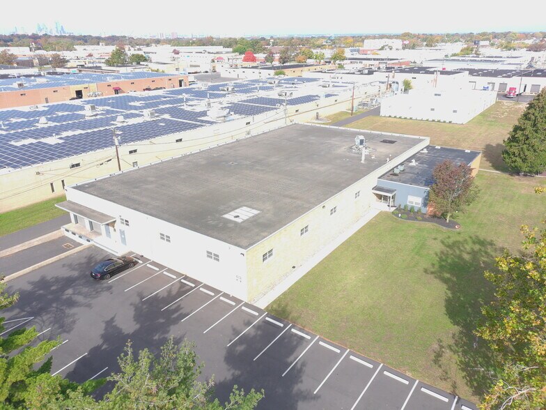 7055 Central Hwy, Pennsauken, NJ à vendre - Photo du bâtiment - Image 3 de 12
