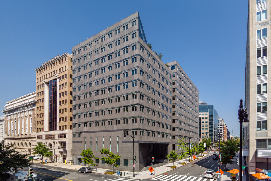 1200 New York Ave NW, Washington, DC à louer - Photo du bâtiment - Image 2 de 4