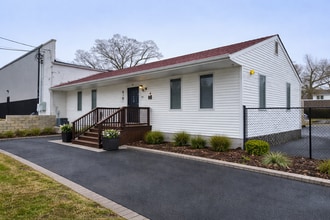 116 W Almond St, Vineland, NJ à vendre Photo du bâtiment- Image 2 de 15