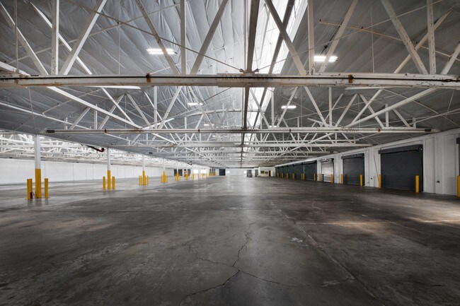 Plus de détails pour 12900 Simms Ave, Hawthorne, CA - Bureau, Industriel à louer