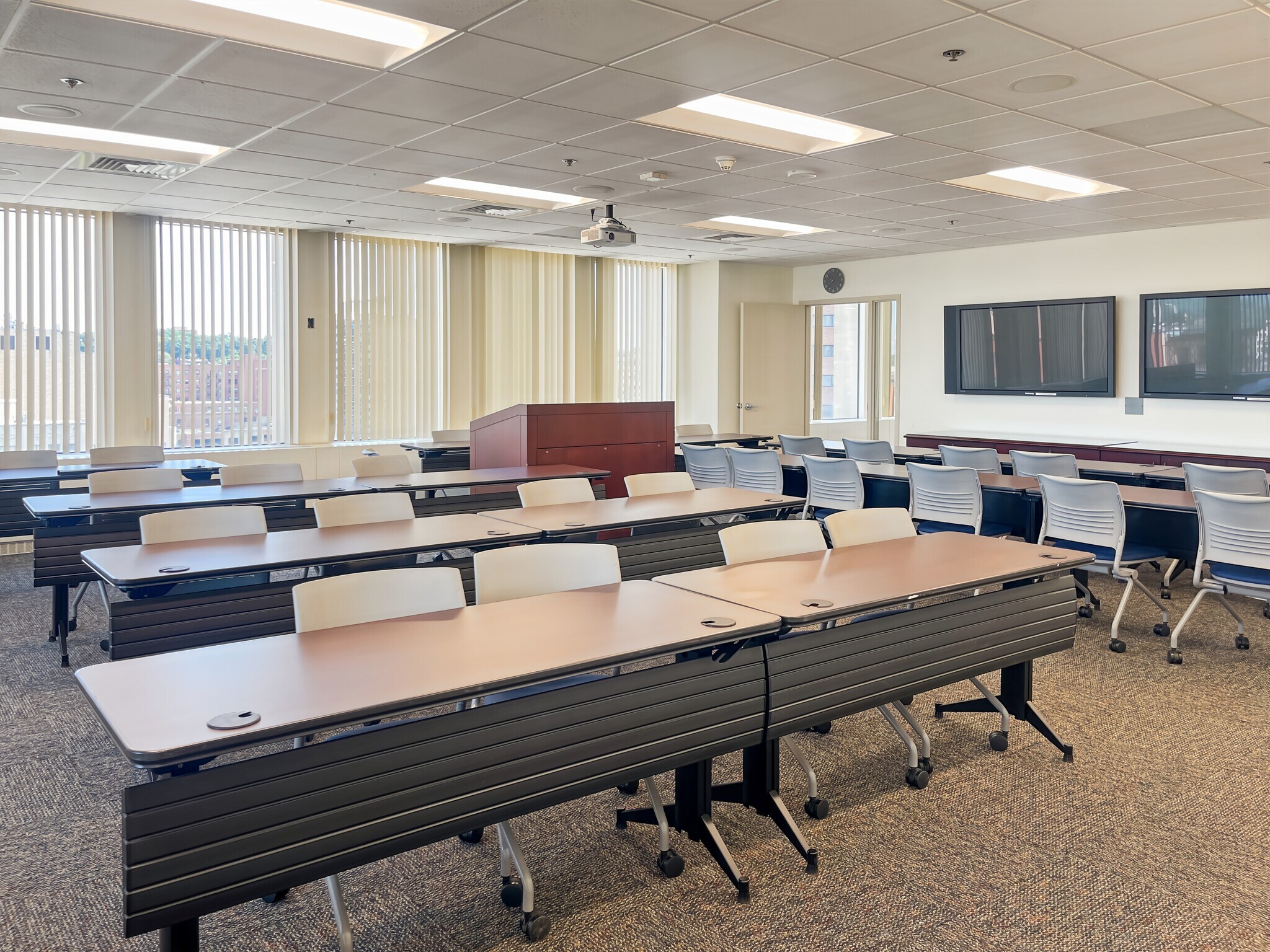 1500 Main St, Springfield, MA à louer Photo intérieure- Image 1 de 12