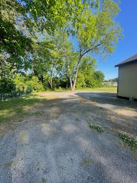 1421 N Limestone St, Gaffney, SC à vendre - Photo du bâtiment - Image 3 de 12