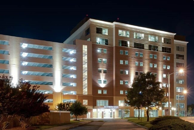 301 Riverview Ave, Norfolk, VA à louer - Photo du bâtiment - Image 2 de 4