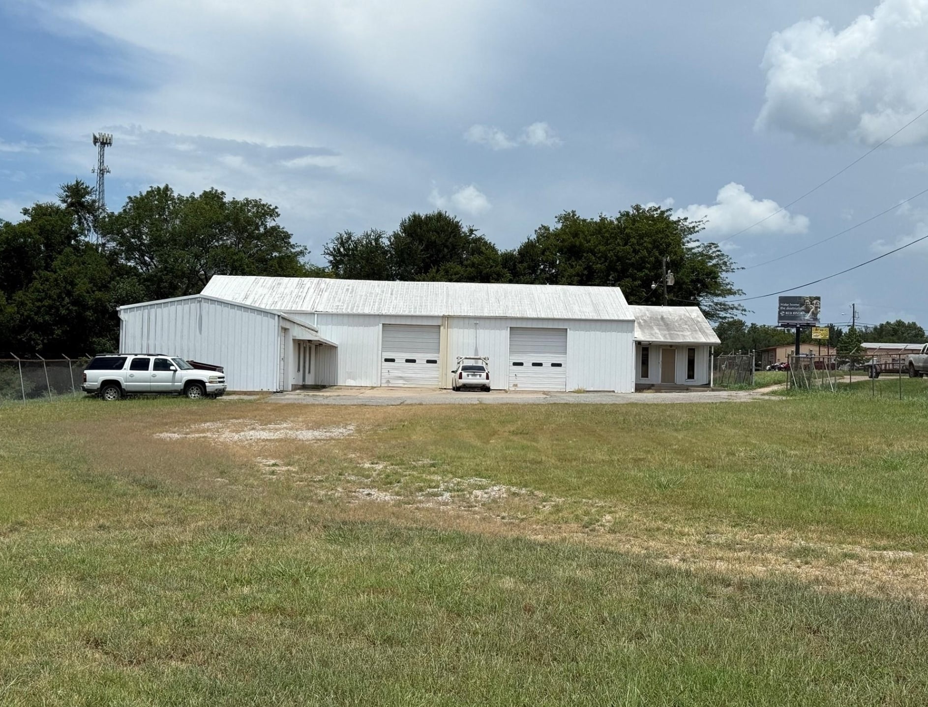 825 N State Highway 121, Bonham, TX for sale Primary Photo- Image 1 of 26