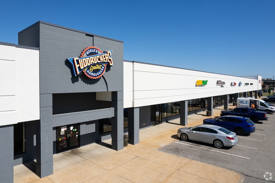 10722-10760 Sunset Hills Plz, Saint Louis, MO for lease - Building Photo - Image 1 of 4