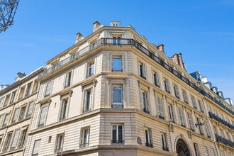 15 Rue De La Banque, Paris for lease Building Photo- Image 1 of 7