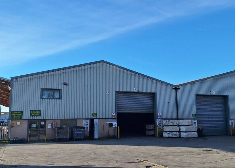 Bristol Rd, Bridgwater à louer - Photo du bâtiment - Image 2 de 7