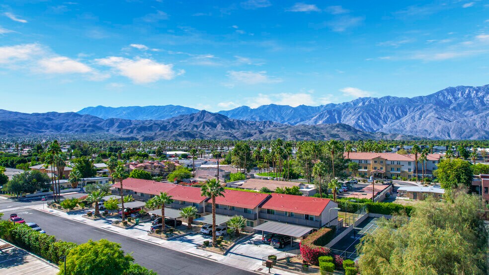 69180 Victoria Dr, Cathedral City, CA à vendre - Photo du bâtiment - Image 2 de 17