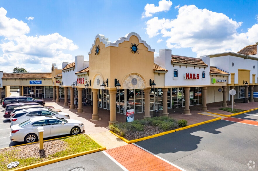 1901-1999 State Road 60 E, Valrico, FL for lease - Building Photo - Image 2 of 8