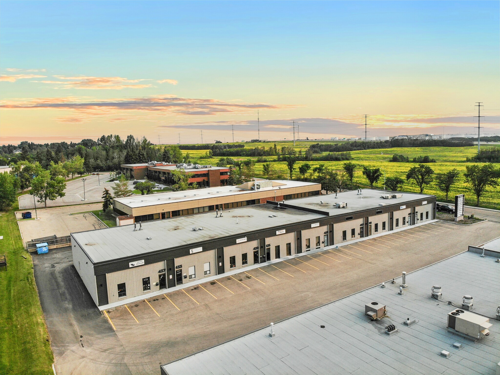 421 Sioux Rd, Sherwood Park, AB for sale Building Photo- Image 1 of 1