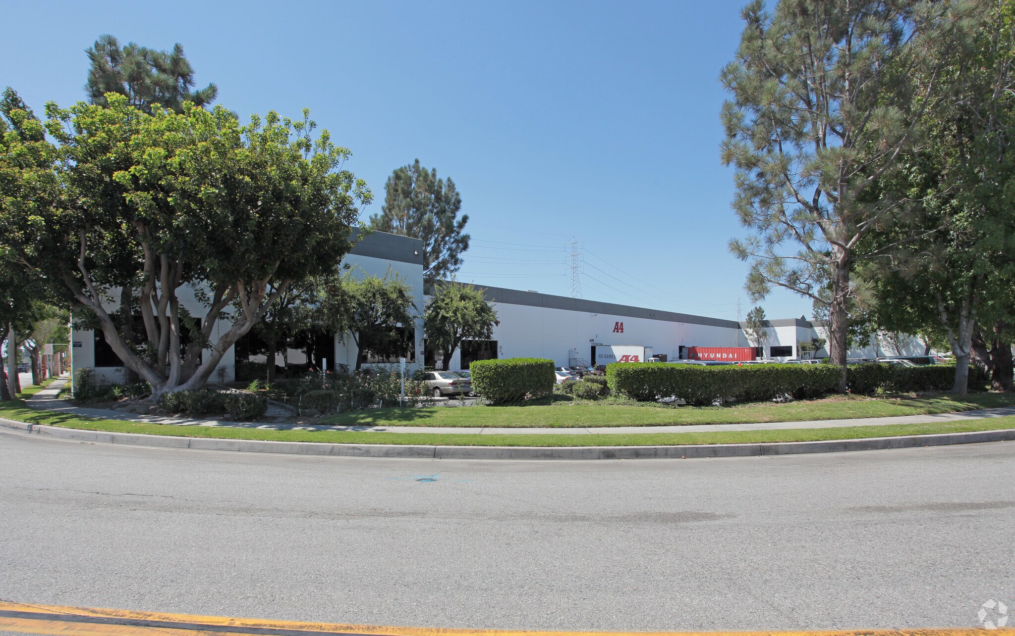 6133-6199 Malburg Way, Vernon, CA à louer Photo principale- Image 1 de 6