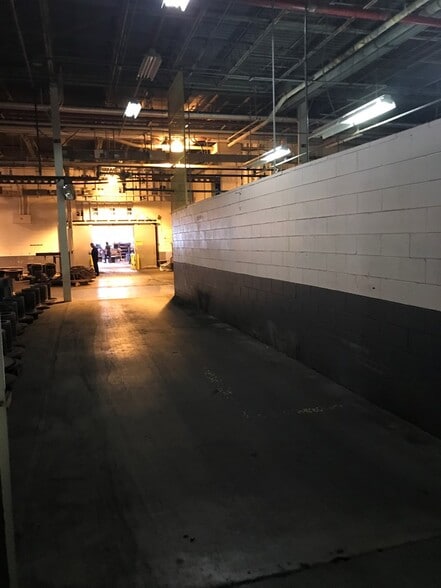 265 Corning Dr, Danville, VA for sale - Building Photo - Image 2 of 9