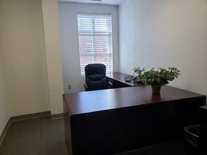 4030 Wake Forest Rd, Raleigh, NC for lease Interior Photo- Image 1 of 10