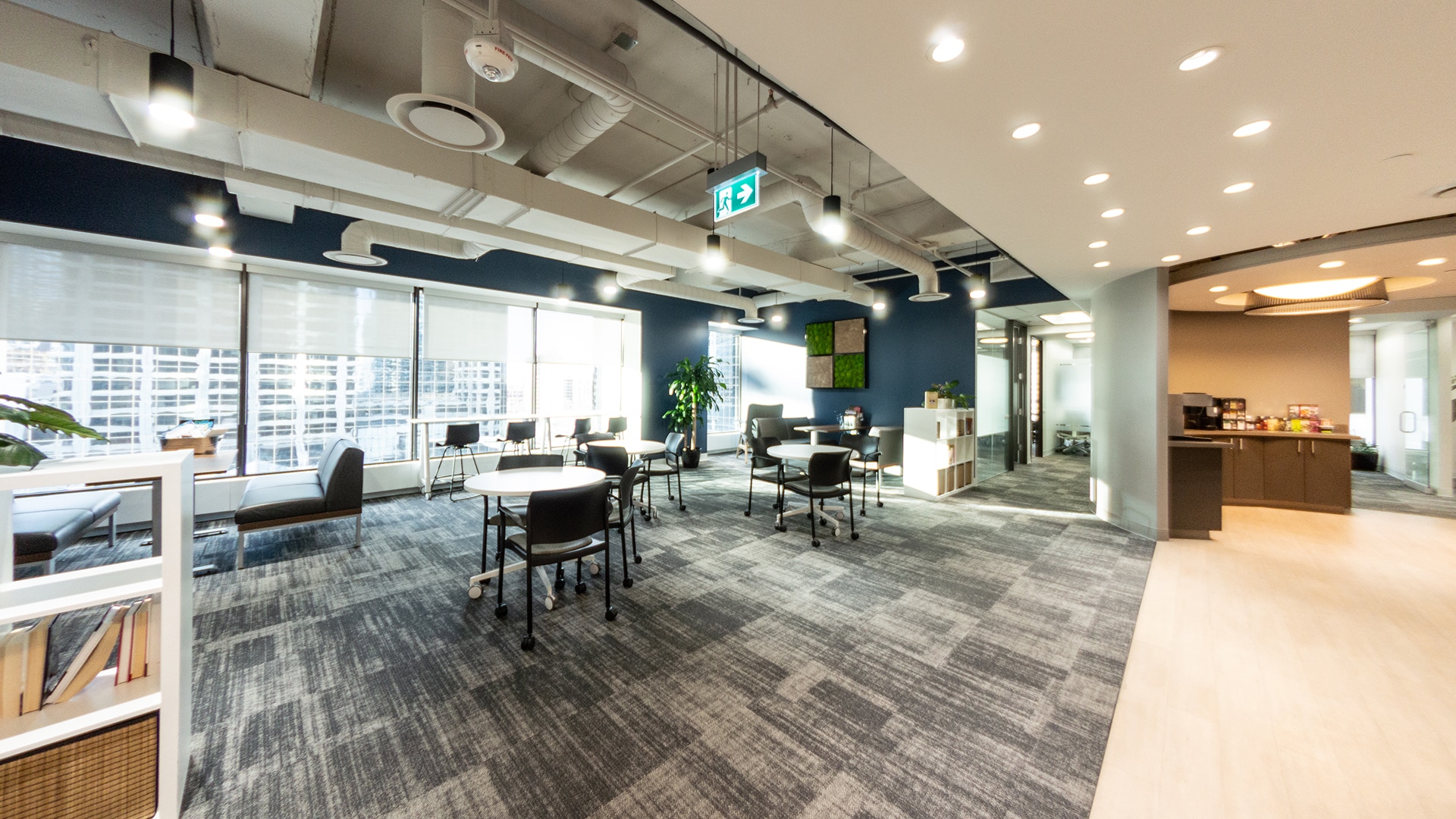 255 5th Ave SW, Calgary, AB à louer Photo intérieure- Image 1 de 9