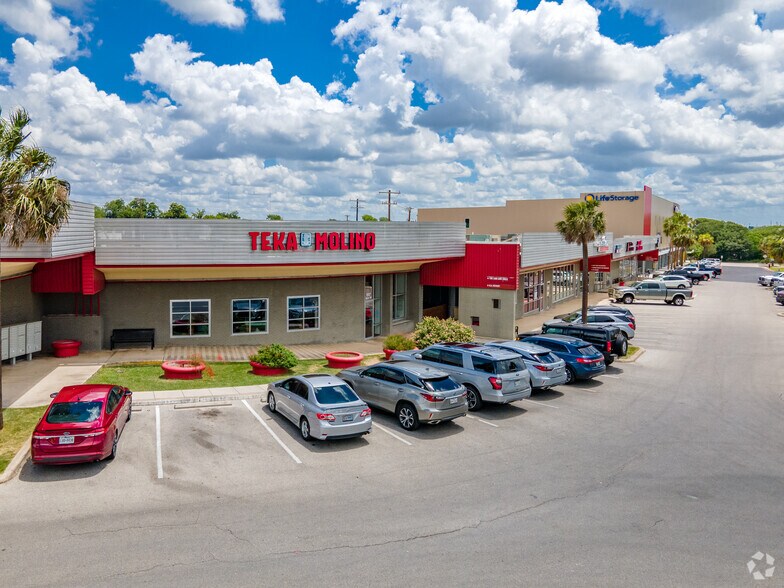 1003-1035 Rittiman Rd, San Antonio, TX à louer - Photo du bâtiment - Image 2 de 4