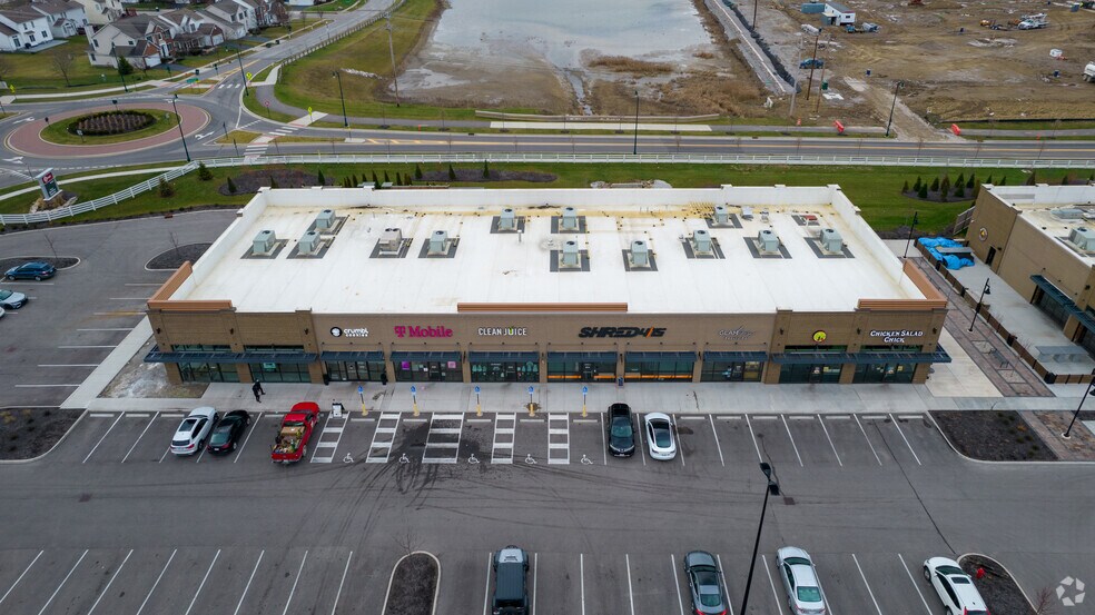 6304-6330 E Dublin Granville Rd, Westerville, OH à louer - Photo du bâtiment - Image 2 de 7