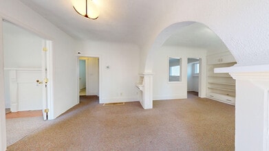 1718 4th Ave E, Olympia, WA for lease Interior Photo- Image 2 of 11