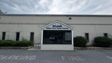 4379 Easton Ave, Bethlehem, PA for lease Interior Photo- Image 1 of 44