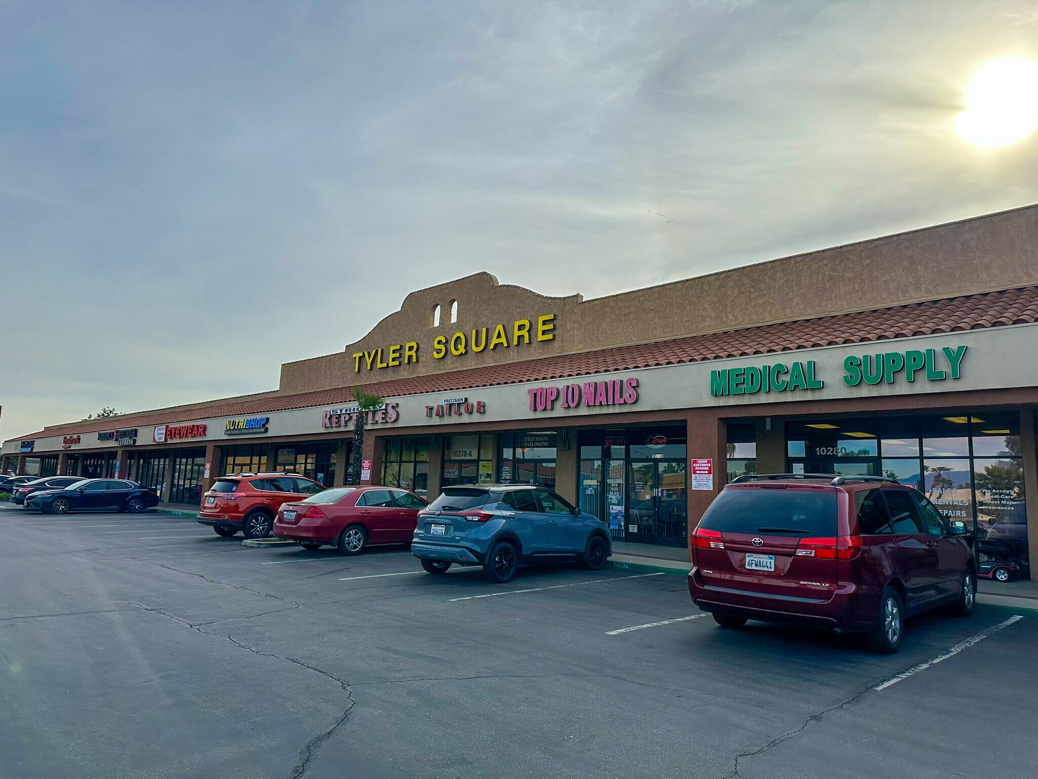 10248-10286 Indiana Ave, Riverside, CA for lease Primary Photo- Image 1 of 6