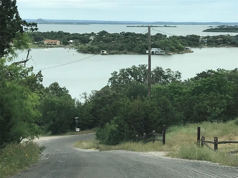 325 Eagle Rest Ln, Burnet, TX à vendre - Photo du bâtiment - Image 2 de 30