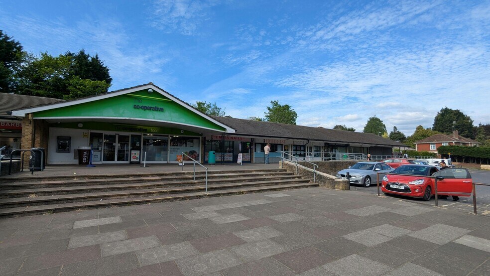 Overdown Rd, Reading à louer - Photo du bâtiment - Image 2 de 12