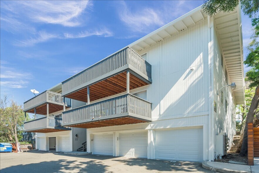16424 Foothill Blvd, Castro Valley, CA à vendre - Photo du bâtiment - Image 2 de 19