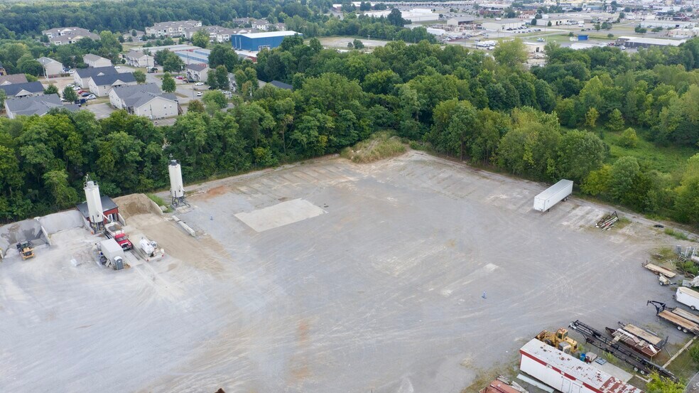 2727 Union Hall Rd, Clarksville, TN à louer - Photo du bâtiment - Image 3 de 20