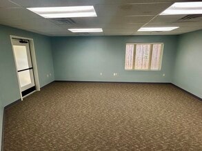 1321 W Randol Mill Rd, Arlington, TX for lease Interior Photo- Image 2 of 2