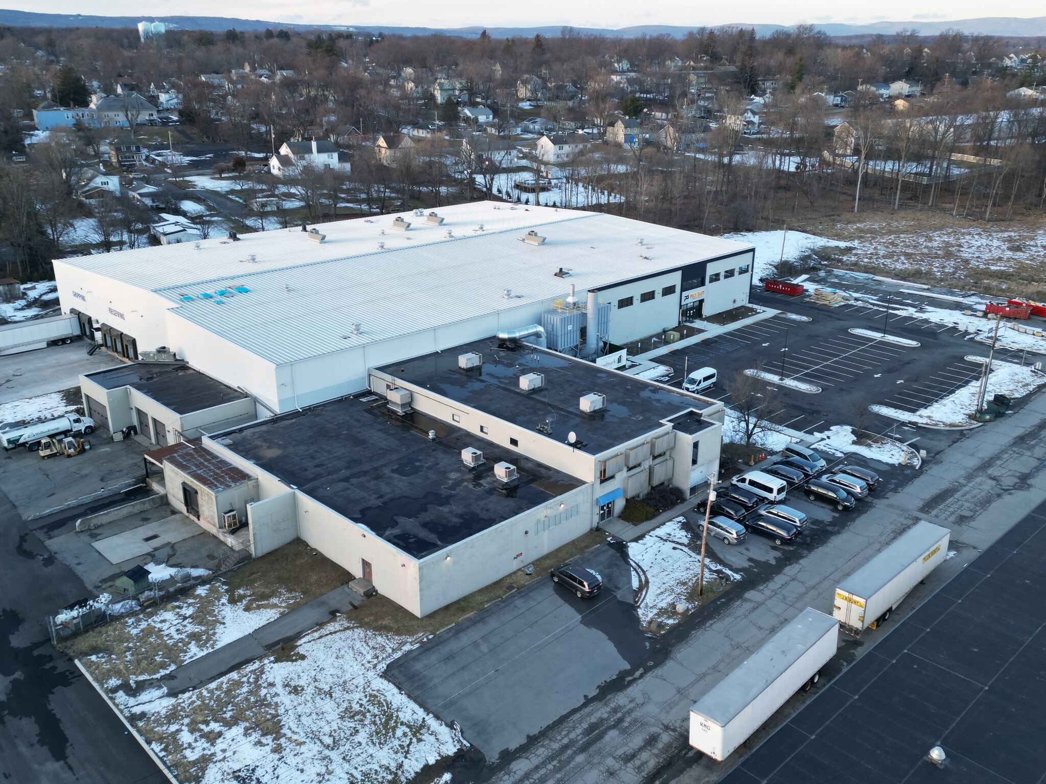 36-60 Industrial pl, Middletown, NY for lease Primary Photo- Image 1 of 8