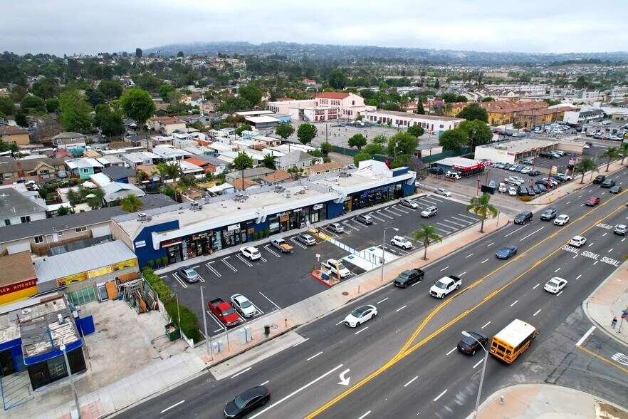 1926-1930 Pacific Coast Hwy, Lomita, CA à louer - Photo du bâtiment - Image 2 de 11