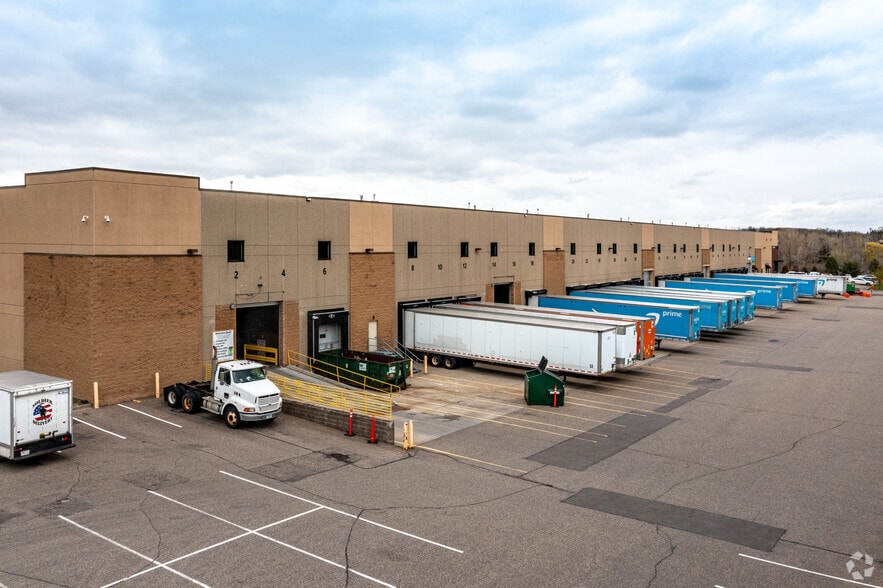 2811 Beverly Rd, Eagan, MN for lease - Building Photo - Image 2 of 7