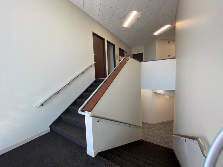 14615 San Pedro Ave, San Antonio, TX for lease - Interior Photo - Image 3 of 23