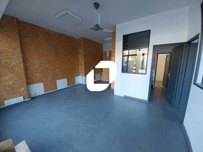 Office in Le Pecq for sale - Interior Photo - Image 2 of 12