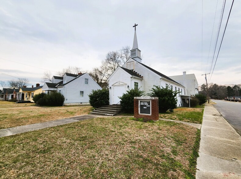 21000 Chesterfield Ave, South Chesterfield, VA à vendre - Photo du bâtiment - Image 2 de 21