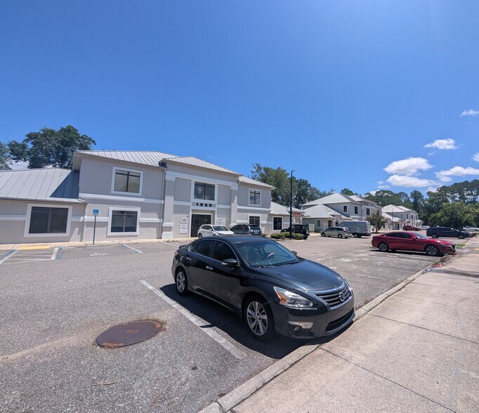 1629 Race Track Rd, St Johns, FL à louer - Photo du bâtiment - Image 2 de 24
