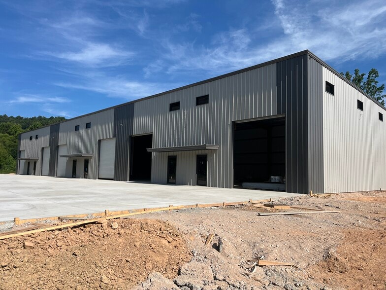 10693 Old Highway 280, Chelsea, AL for lease - Primary Photo - Image 1 of 4