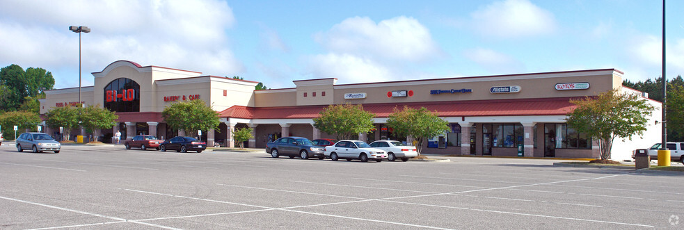 7830-7840 Garners Ferry Rd, Columbia, SC for lease - Building Photo - Image 2 of 3