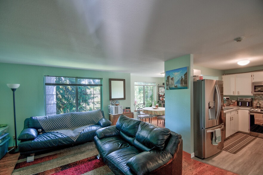 1103 Creekwood Ct SE, Olympia, WA for sale - Building Photo - Image 3 of 14