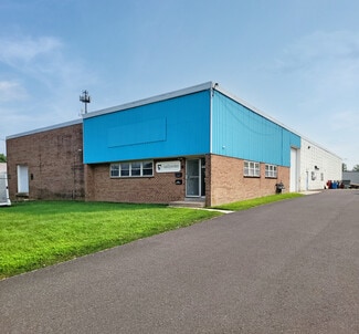 Plus de détails pour 442 Pike Rd, Feasterville, PA - Industriel à louer