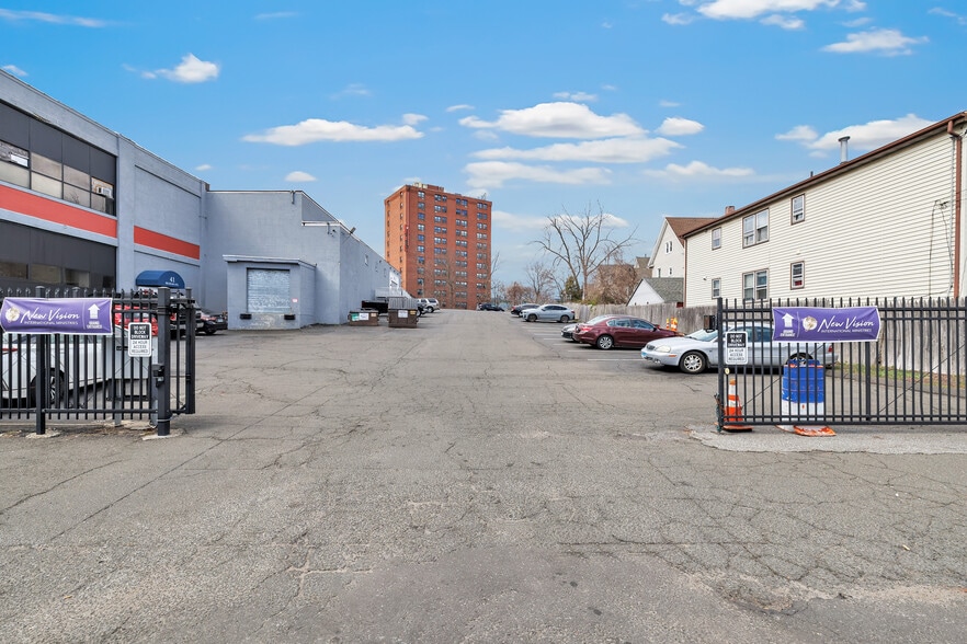 35-69 Benham Ave, Bridgeport, CT for sale - Building Photo - Image 3 of 32