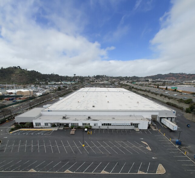 211-213 W Cutting Blvd, Richmond, CA à louer - Photo du bâtiment - Image 2 de 3