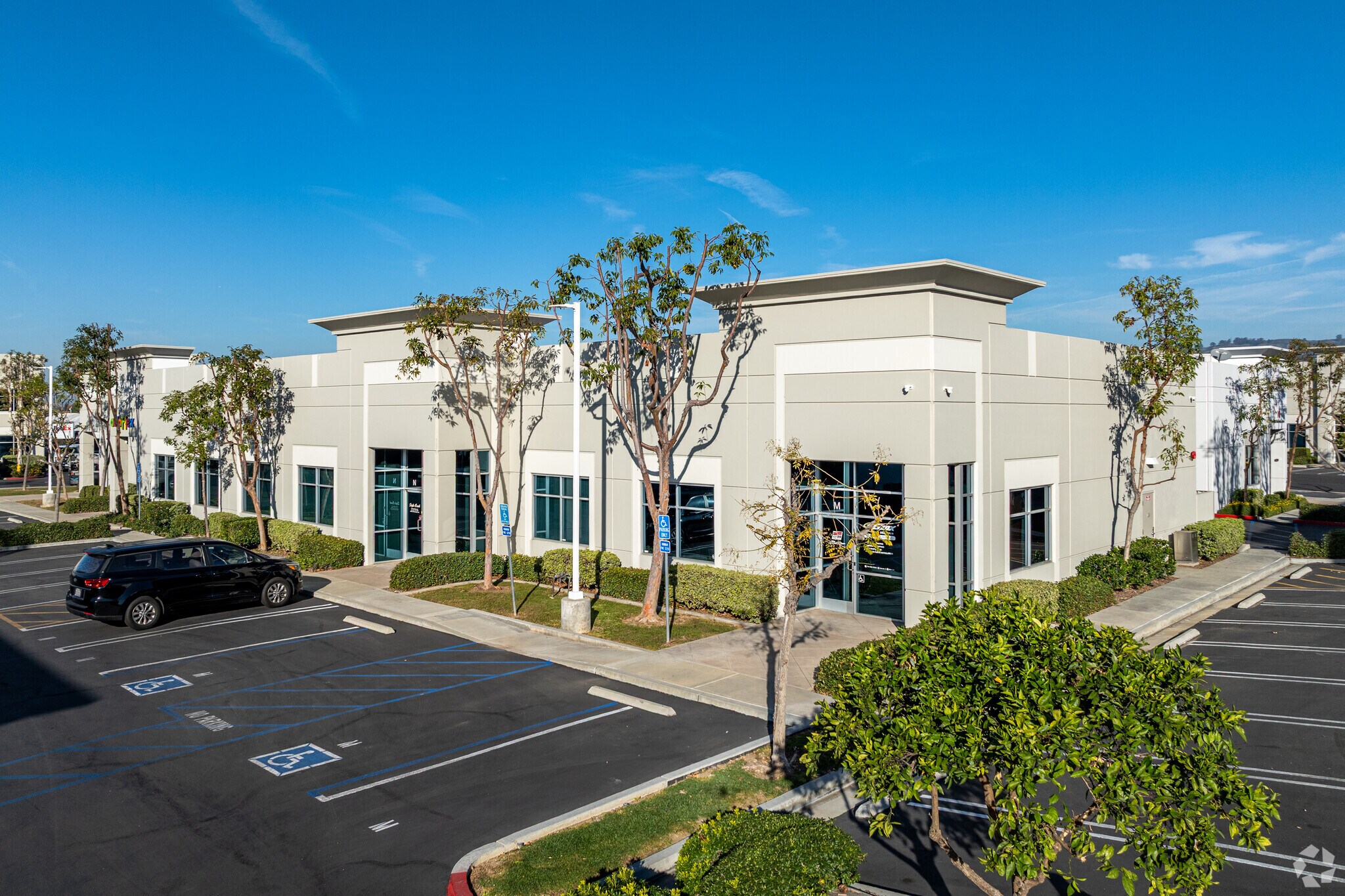 511 S Harbor Blvd, La Habra, CA à louer Photo principale- Image 1 de 8