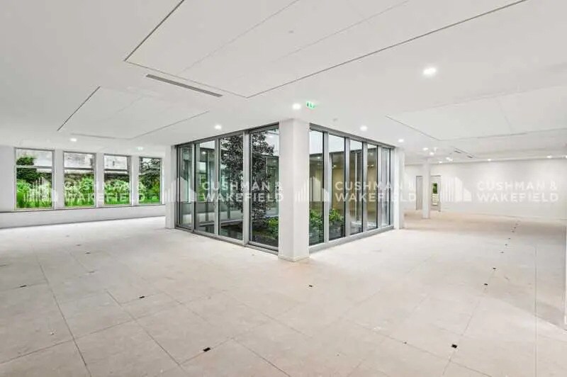 Office in Paris for lease - Interior Photo - Image 3 of 29